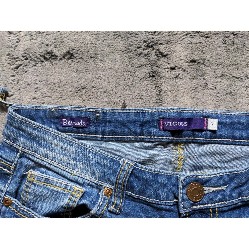 Vigoss Bermuda Cuffed Cut Off Shorts Distressed Women's Size 7, Medium Wash - Picture 3 of 13